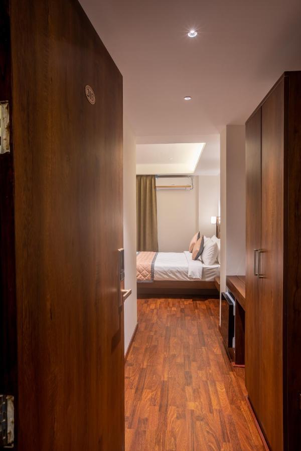 Golden Fortune Inn Hotel Bengalúr Exteriér fotografie