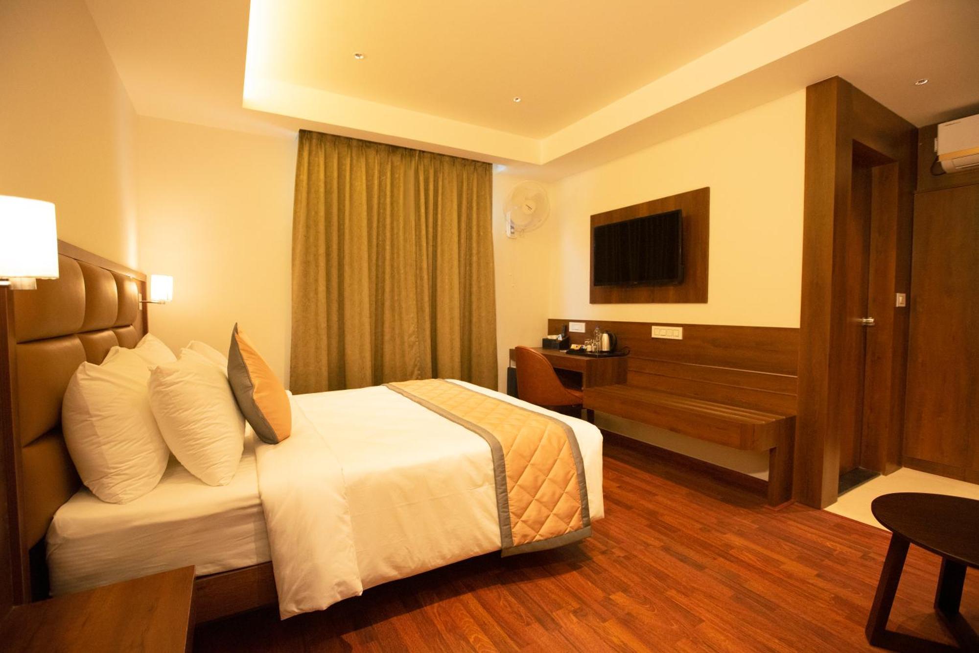 Golden Fortune Inn Hotel Bengalúr Exteriér fotografie